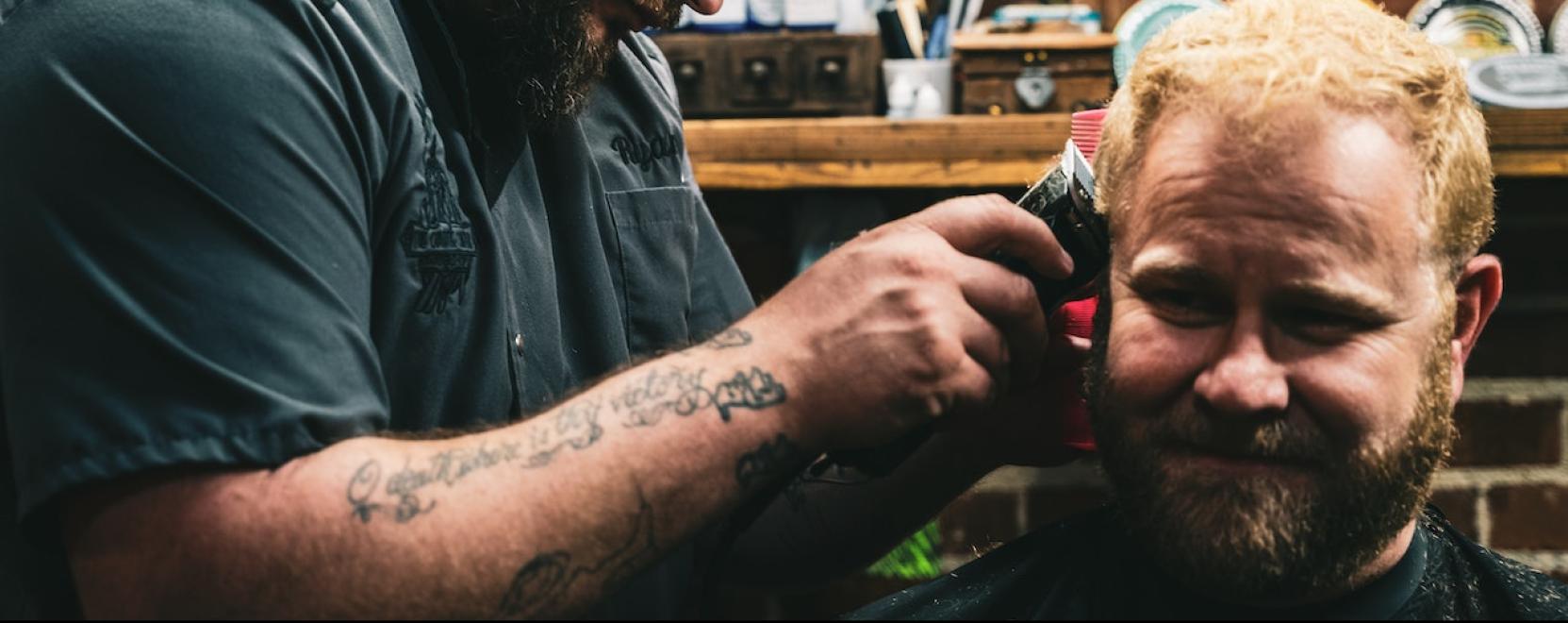 Profi eszk&ouml;z a prec&iacute;z munk&aacute;hoz: hajv&aacute;g&oacute; g&eacute;p