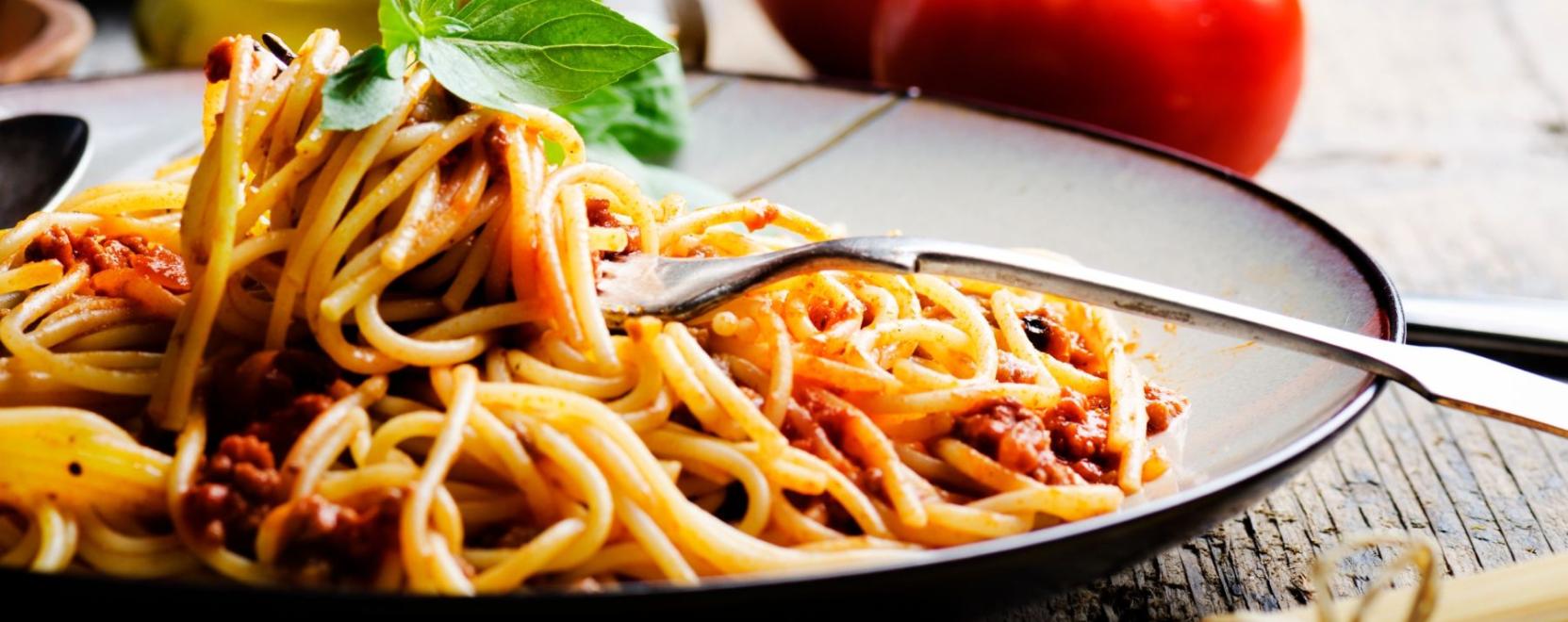 Tart&oacute;s &eacute;lelmiszerek szerepe h&eacute;tk&ouml;znapjainkban