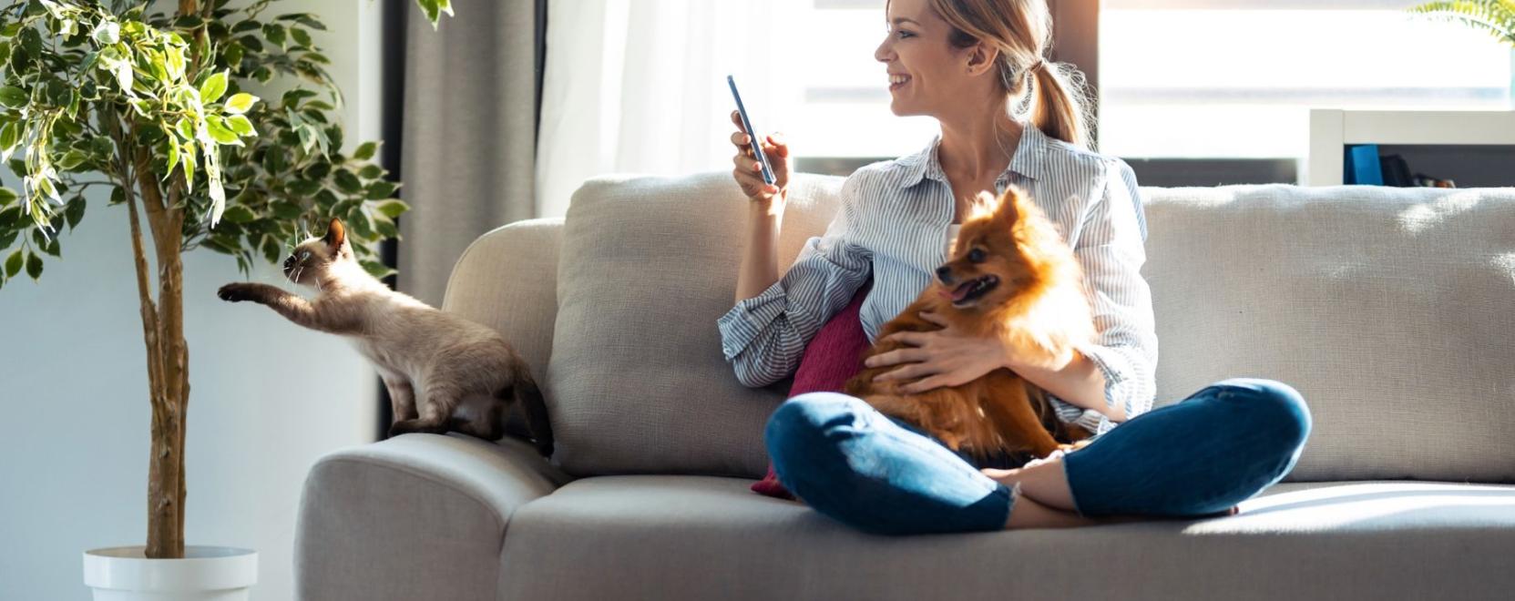 Ahov&aacute; a kutyusunk is vel&uuml;nk j&ouml;het