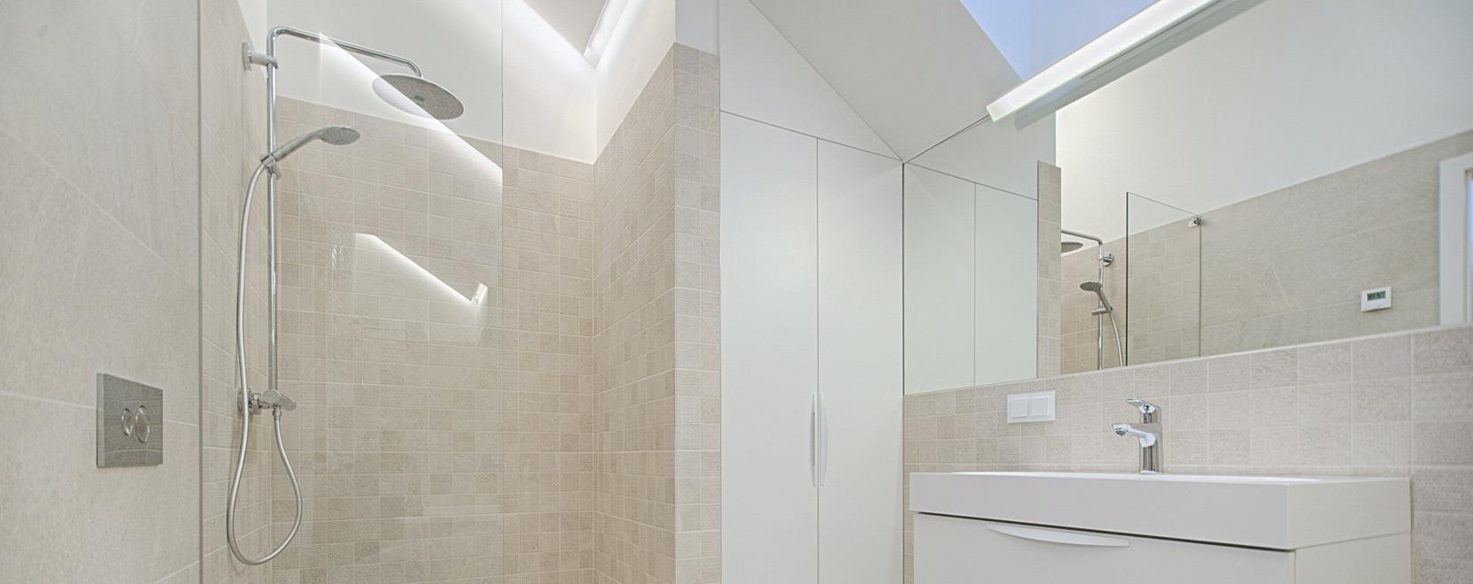 &Eacute;lvezd a zuhanykabinok egyed&uuml;l&aacute;ll&oacute; előnyeit!