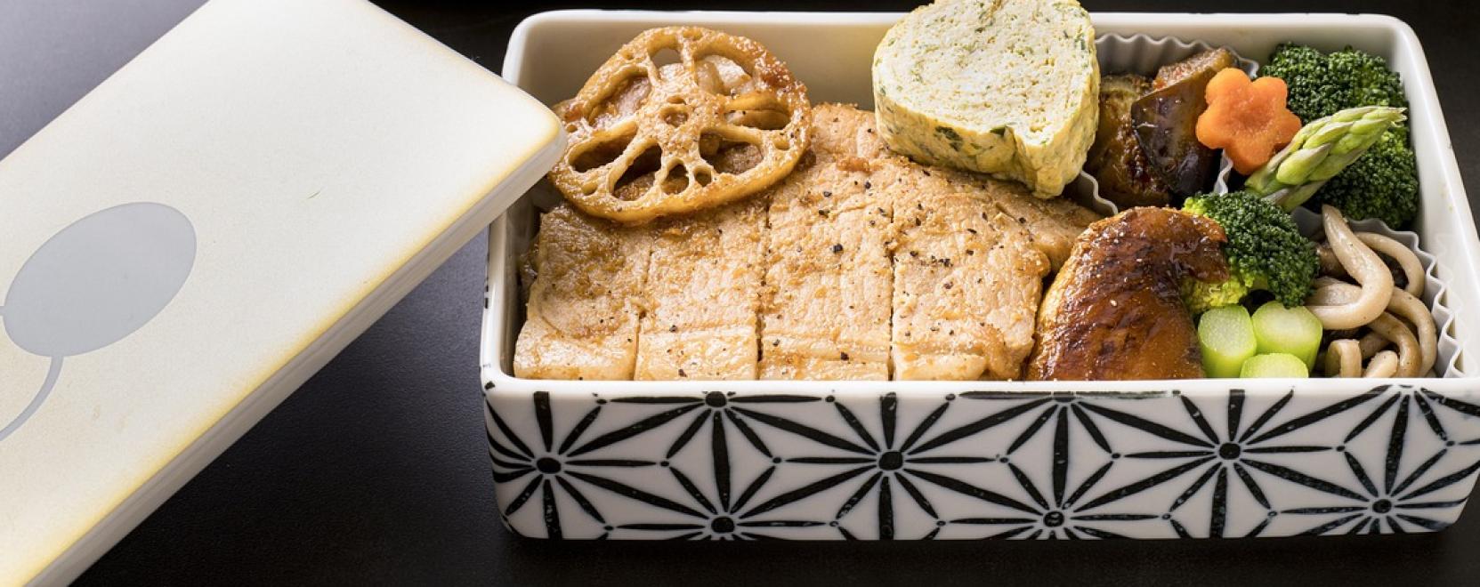 Mi&eacute;rt olyan n&eacute;pszerű a vir&aacute;gminta?