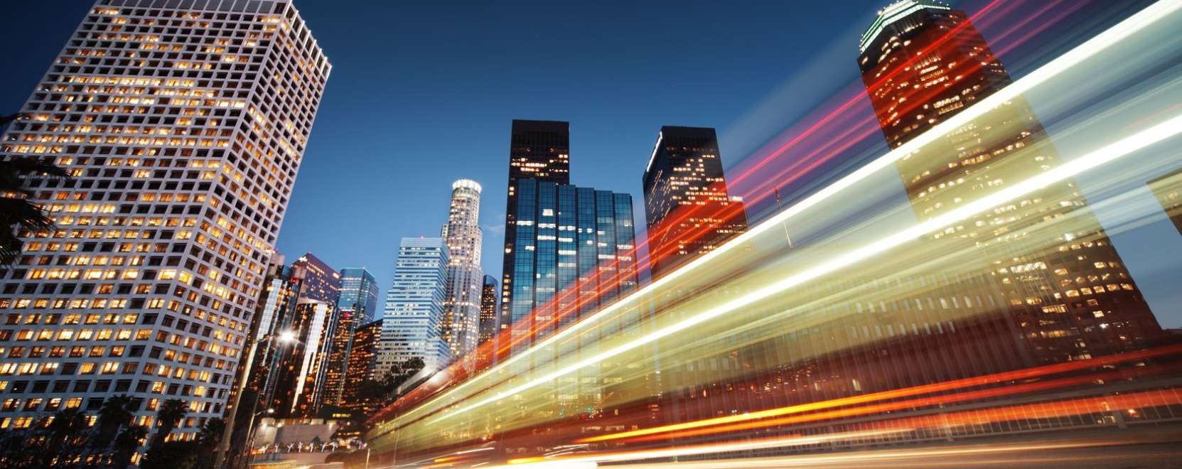 Dolgok Internete: &Uacute;j hull&aacute;m a k&ouml;zleked&eacute;sben &eacute;s az aut&oacute;iparban