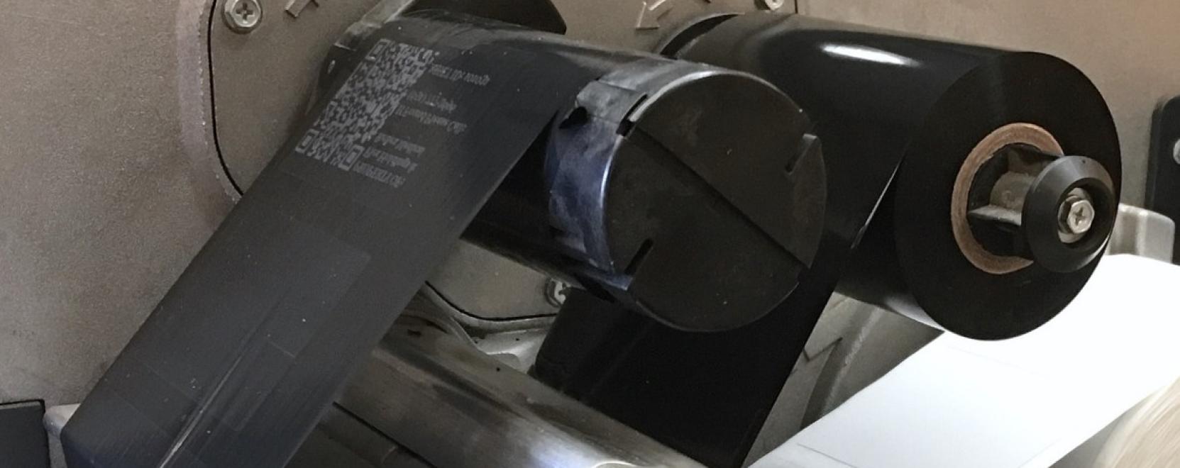 Ez&eacute;rt előny&ouml;s a c&iacute;mkenyomtat&oacute; a v&aacute;llalatok sz&aacute;m&aacute;ra