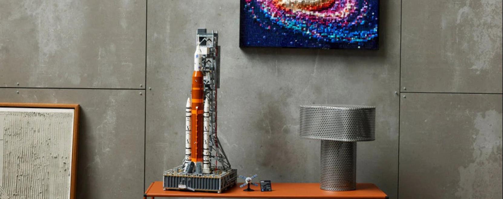 Az űrtematik&aacute;j&uacute; &eacute;p&iacute;tőj&aacute;t&eacute;kok teret engednek a fant&aacute;zi&aacute;nak