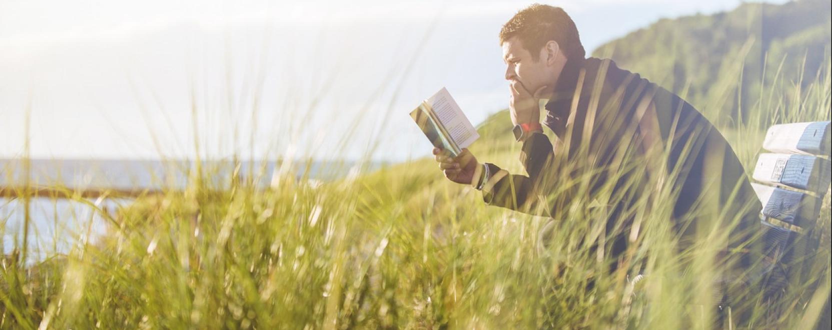 Hogyan seg&iacute;t az olvas&aacute;s a nyelvtanul&aacute;sban?