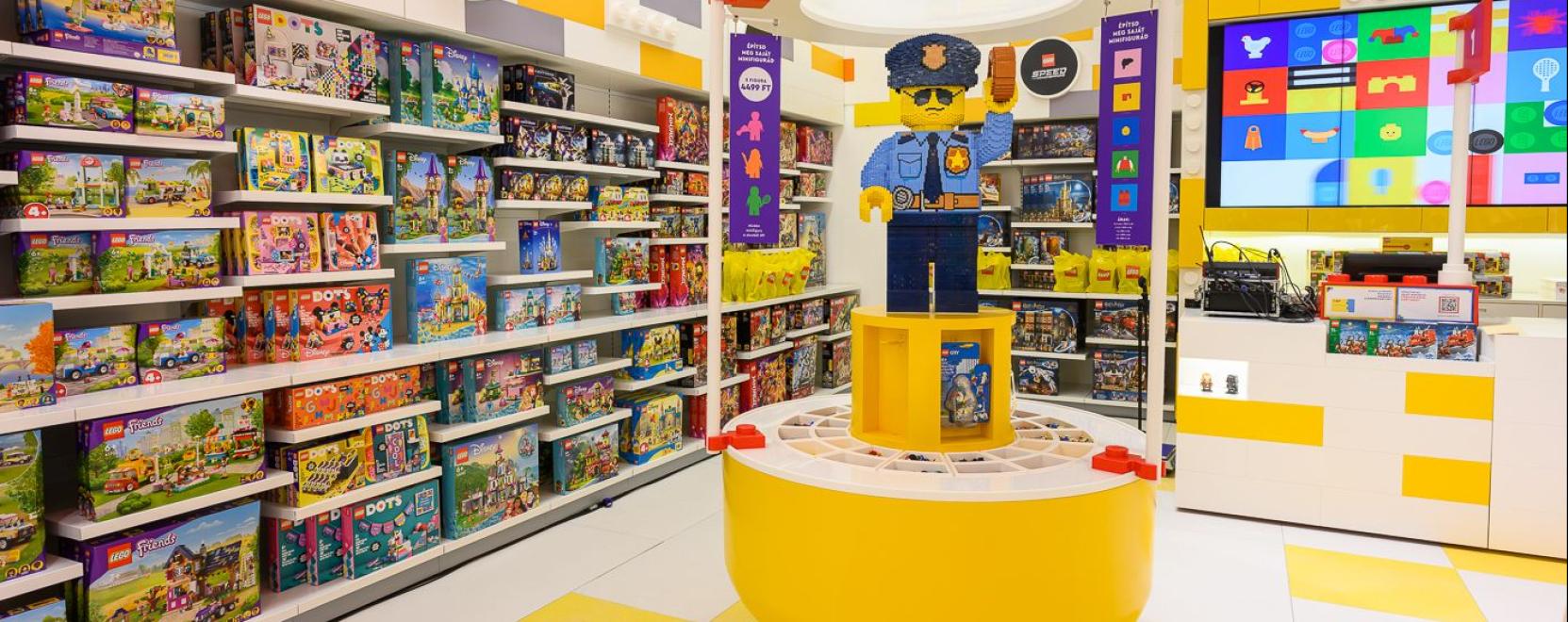 Megny&iacute;lik Budapest legnagyobb LEGO &uuml;zlete!
