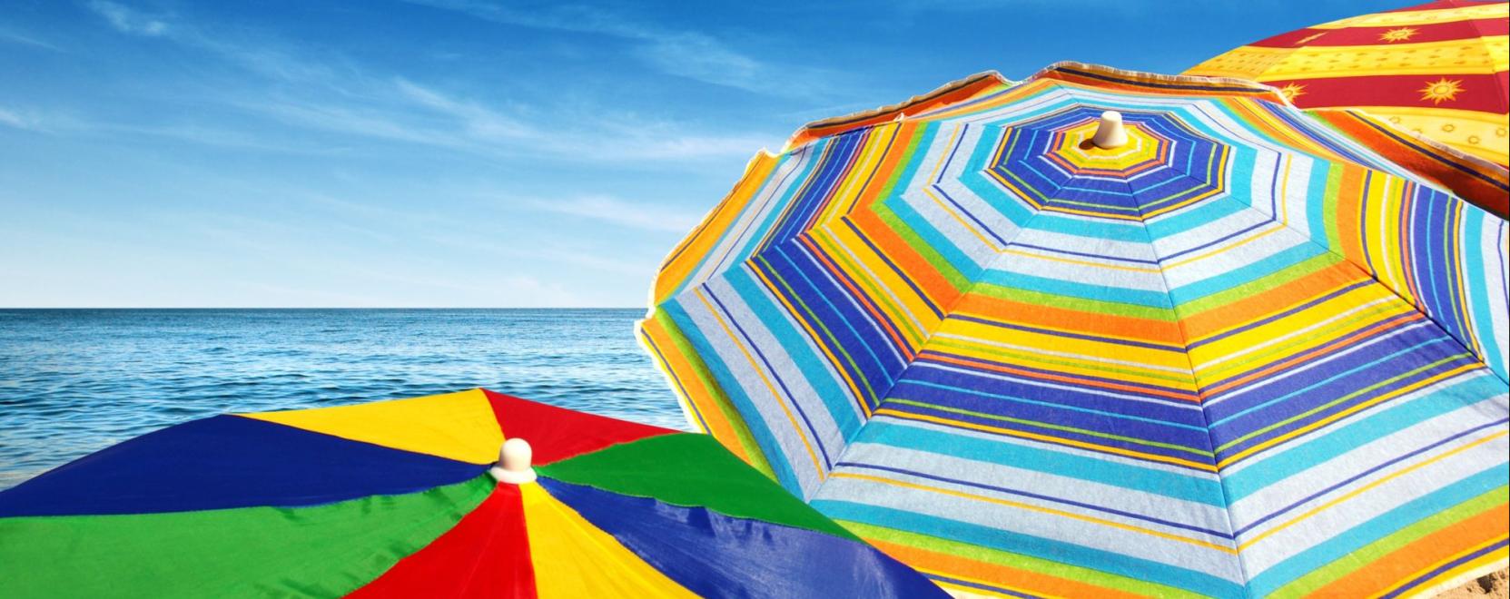 F&eacute;rfi f&uuml;rdőruh&aacute;k: k&eacute;nyelmesek &eacute;s st&iacute;lusosak a v&iacute;zpartra