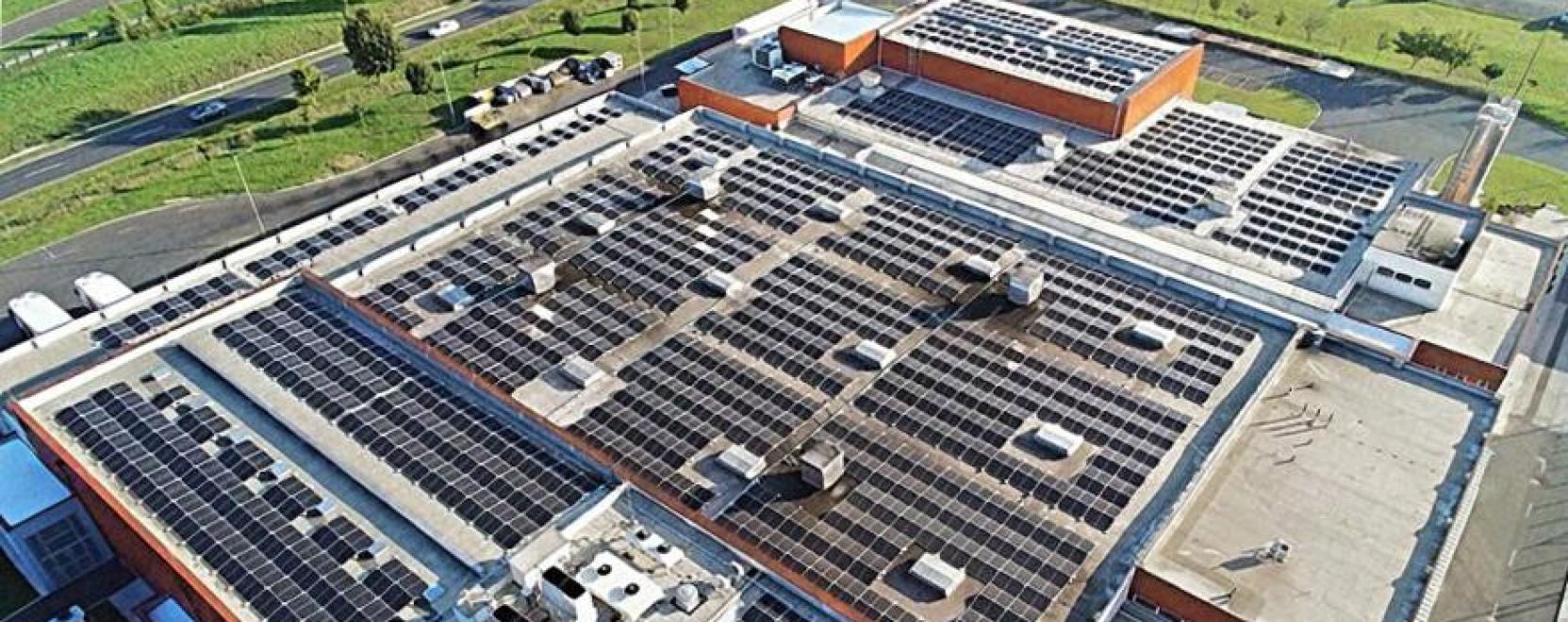 Energiat&aacute;rol&aacute;s az ipar szolg&aacute;lat&aacute;ban