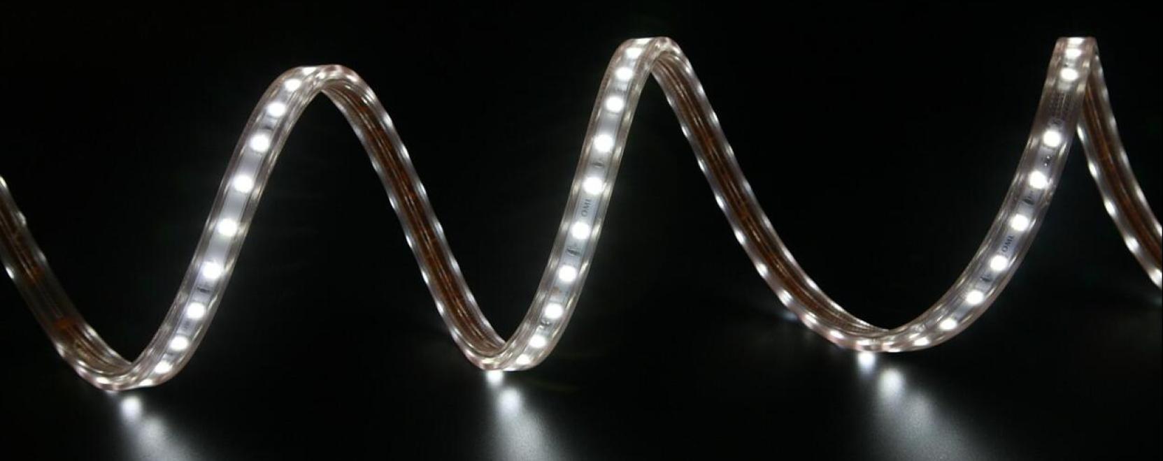 LED szalagok: mi&eacute;rt nem csup&aacute;n egyszerű f&eacute;nyforr&aacute;sok?