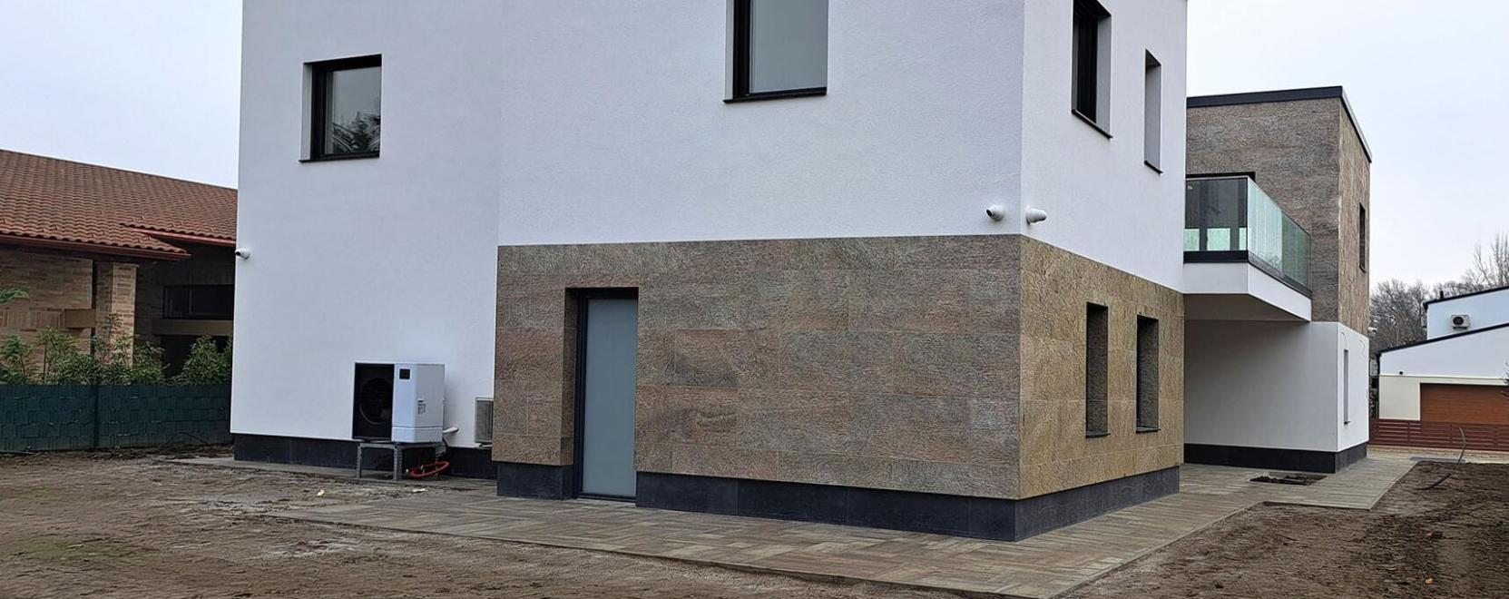 A kőburkolatok j&ouml;vője: innov&aacute;ci&oacute; &eacute;s hagyom&aacute;ny tal&aacute;lkoz&aacute;sa