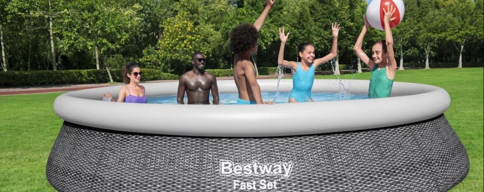 Ny&aacute;r a saj&aacute;t kertedben: trambulinok, medenc&eacute;k &eacute;s grillek