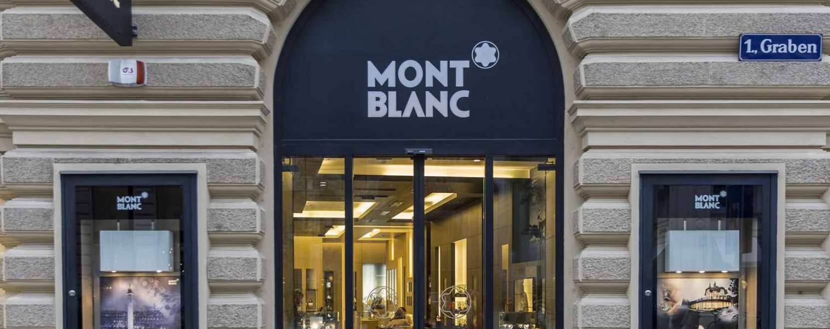 A Montblanc e-sz&iacute;jjal turb&oacute;zza fel a hagyom&aacute;nyos &oacute;r&aacute;j&aacute;t