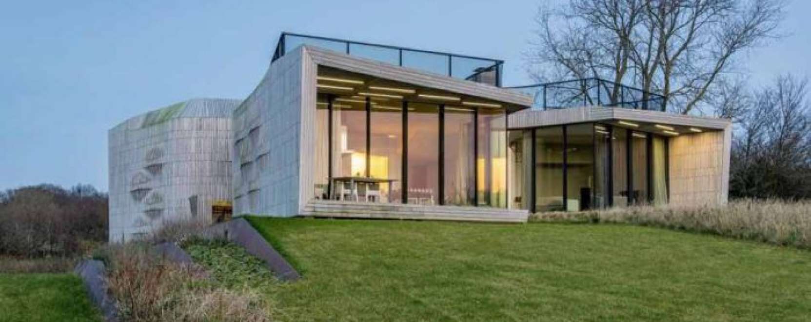 Intelligens otthon holland m&oacute;dra