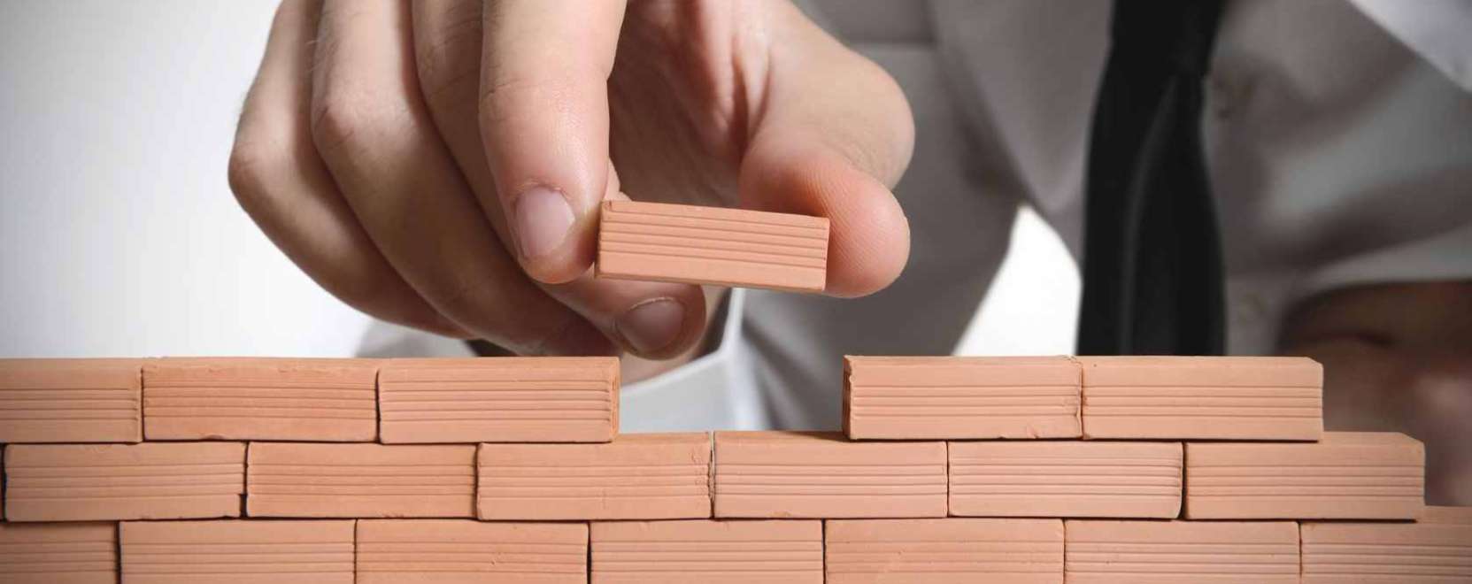 Intelligens otthonok: kompatibilis megold&aacute;sok kellenek 