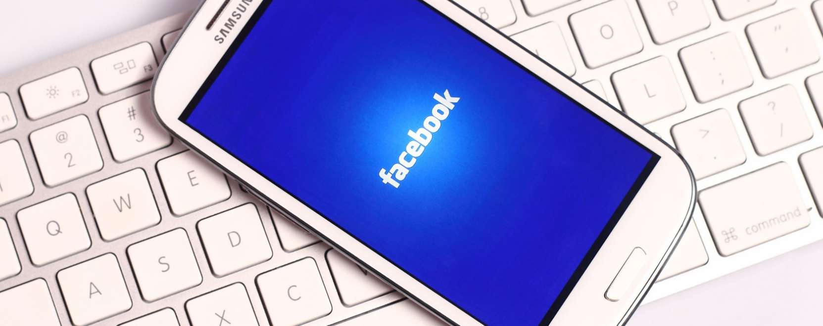 A Facebook is r&aacute;kattan az IoT-re