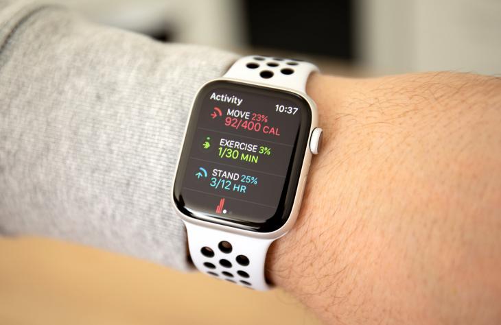 Rágyúrna az egészségügyi funkciókra az Apple Watch