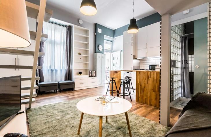 A r&ouml;vid t&aacute;v&uacute; lak&aacute;skiad&aacute;s rejtelmei