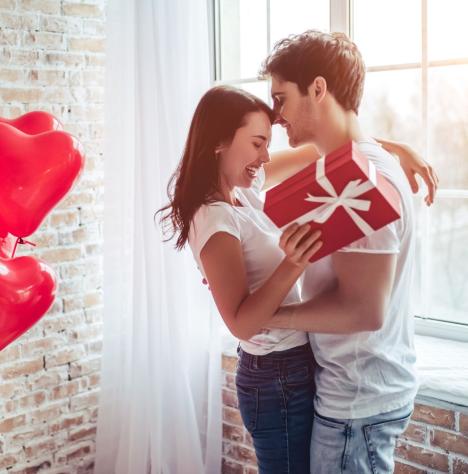 Lepd meg p&aacute;rodat, &uuml;nnepelj&eacute;tek m&eacute;lt&oacute;n a szerelmeteket!