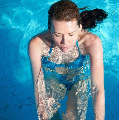 Medencel&eacute;tra, a biztos t&aacute;masz