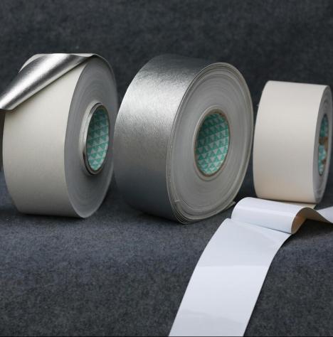 Pap&iacute;ralap&uacute; csomagol&aacute;si megold&aacute;sok z&ouml;ld szeml&eacute;letűeknek