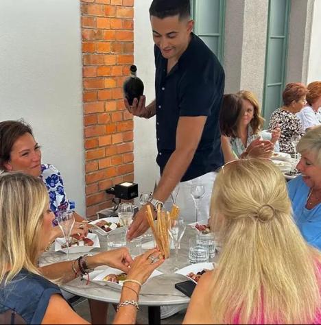 Milyen trendek alak&iacute;tj&aacute;k 2025-ben a vend&eacute;gl&aacute;t&oacute;ipart?